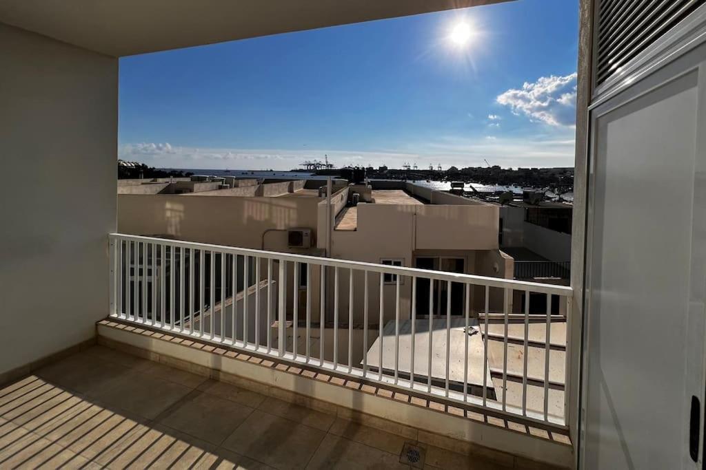 Viewline Seaview Modern 3 Bedroom Apartment Marsaxlokk Luaran gambar