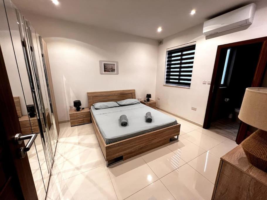 Viewline Seaview Modern 3 Bedroom Apartment Marsaxlokk Luaran gambar